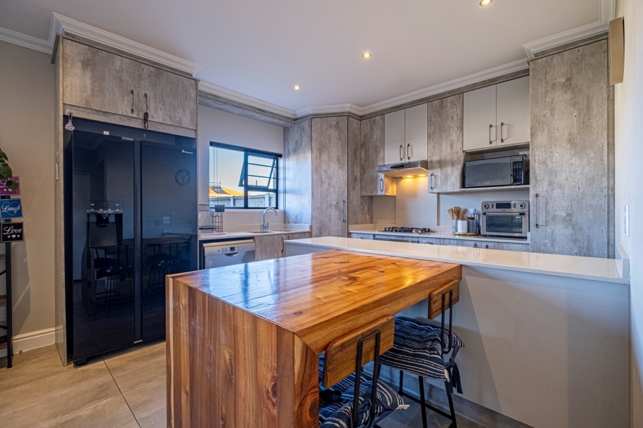 4 Bedroom Property for Sale in Westbrook Eastern Cape